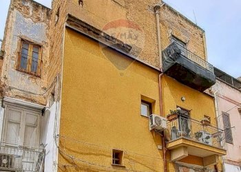 Edificio all\'aperto - Casa semi indipendente via angiò
 
62, Bagheria - foto 1