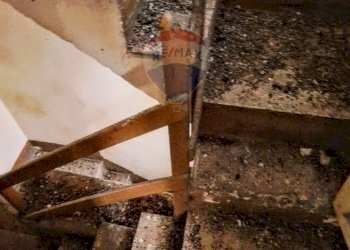 Scale - Casa semi indipendente via angiò
 
62, Bagheria - foto 20