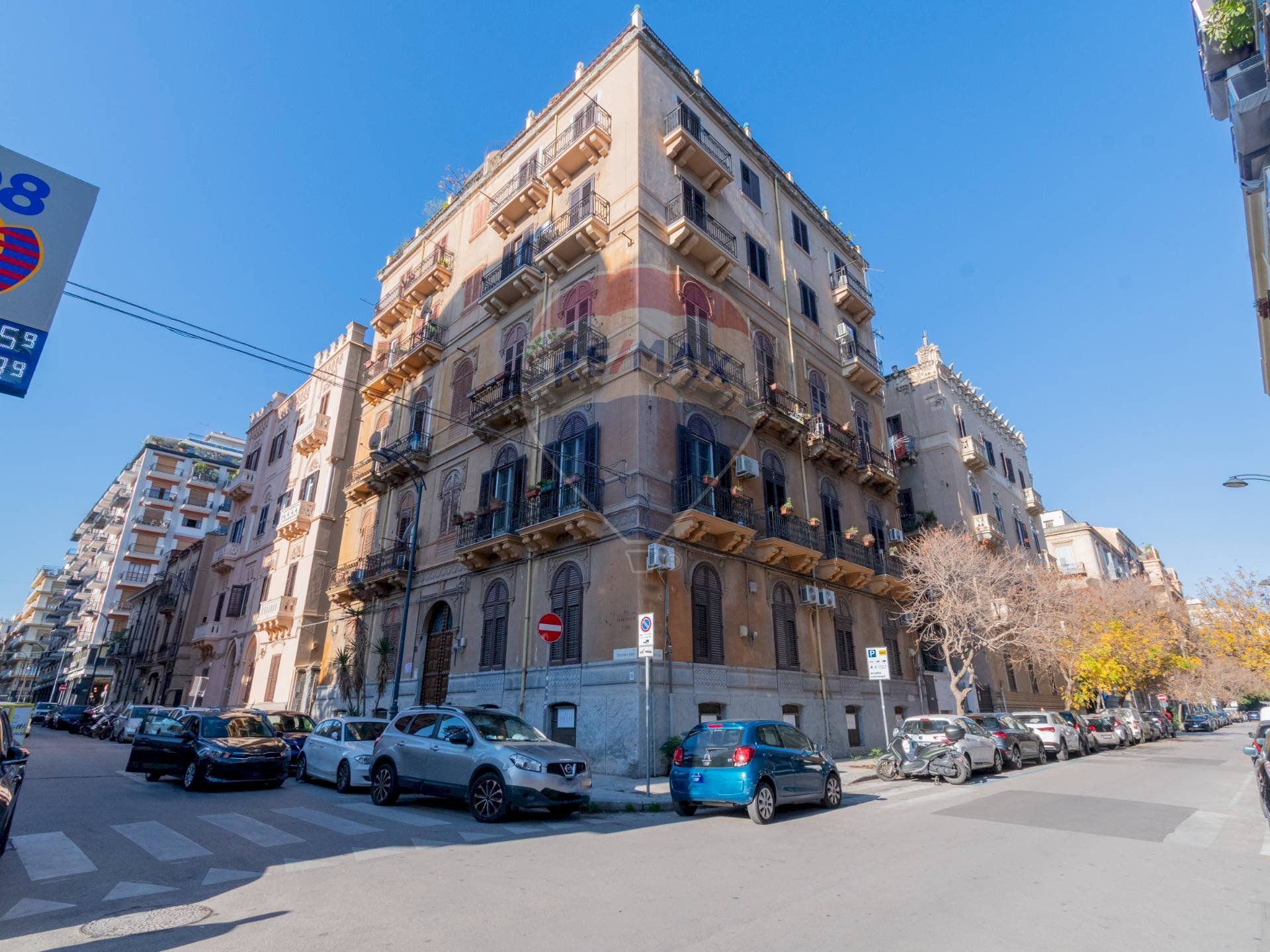 Edificio all\'aperto - Locale Commerciale Via  Giorgio Castriota
 
2, Palermo - foto 1