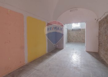 Stanza vuota - Locale Commerciale Via  Giorgio Castriota
 
2, Palermo - foto 5