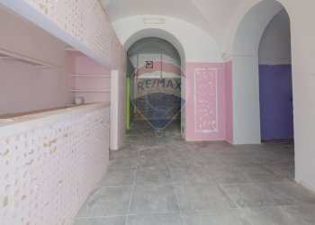 Hall / corridoio - Locale Commerciale Via  Giorgio Castriota
 
2, Palermo - foto 11