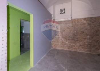 Stanza vuota - Locale Commerciale Via  Giorgio Castriota
 
2, Palermo - foto 14