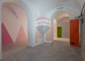 Stanza vuota - Locale Commerciale Via  Giorgio Castriota
 
2, Palermo - foto 18