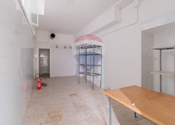 Stanza vuota - Locale Commerciale Via  Giorgio Castriota
 
2, Palermo - foto 20