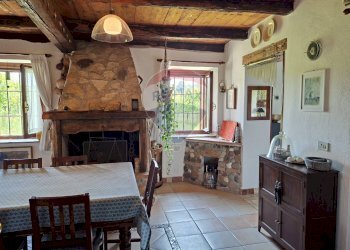 Sala da pranzo - Casa indipendente Vicolo Tiziano Vecellio
 
4, Cison di Valmarino - foto 10