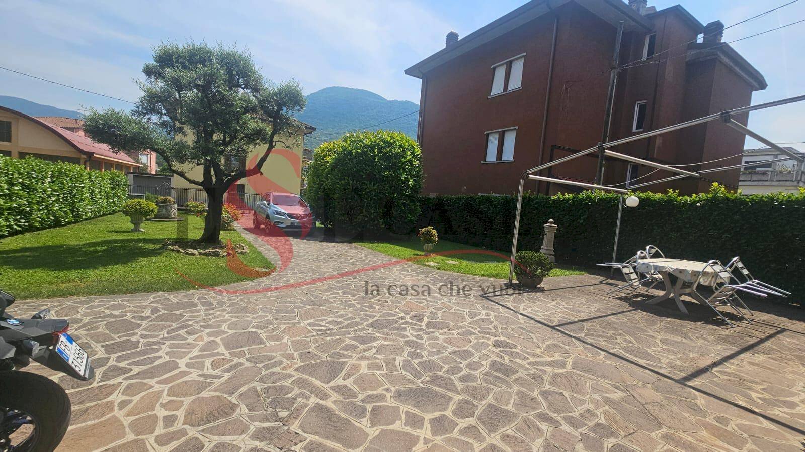 Foto 1 - Independent house Albino - photo 1