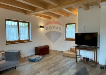 Soggiorno - Villa frazione Cravegna
 
301, Crodo - foto 10