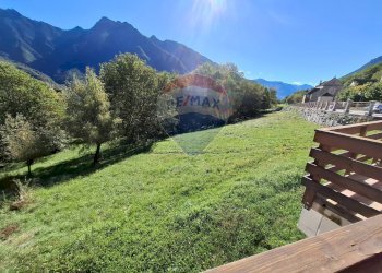 Vista delle montagne - Villa frazione Cravegna
 
301, Crodo - foto 27
