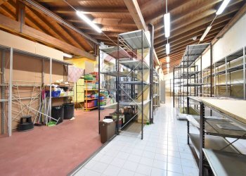 Dispensa di stoccaggio - Negozio Via Alle Fabbriche
 
1, Verbania - foto 17