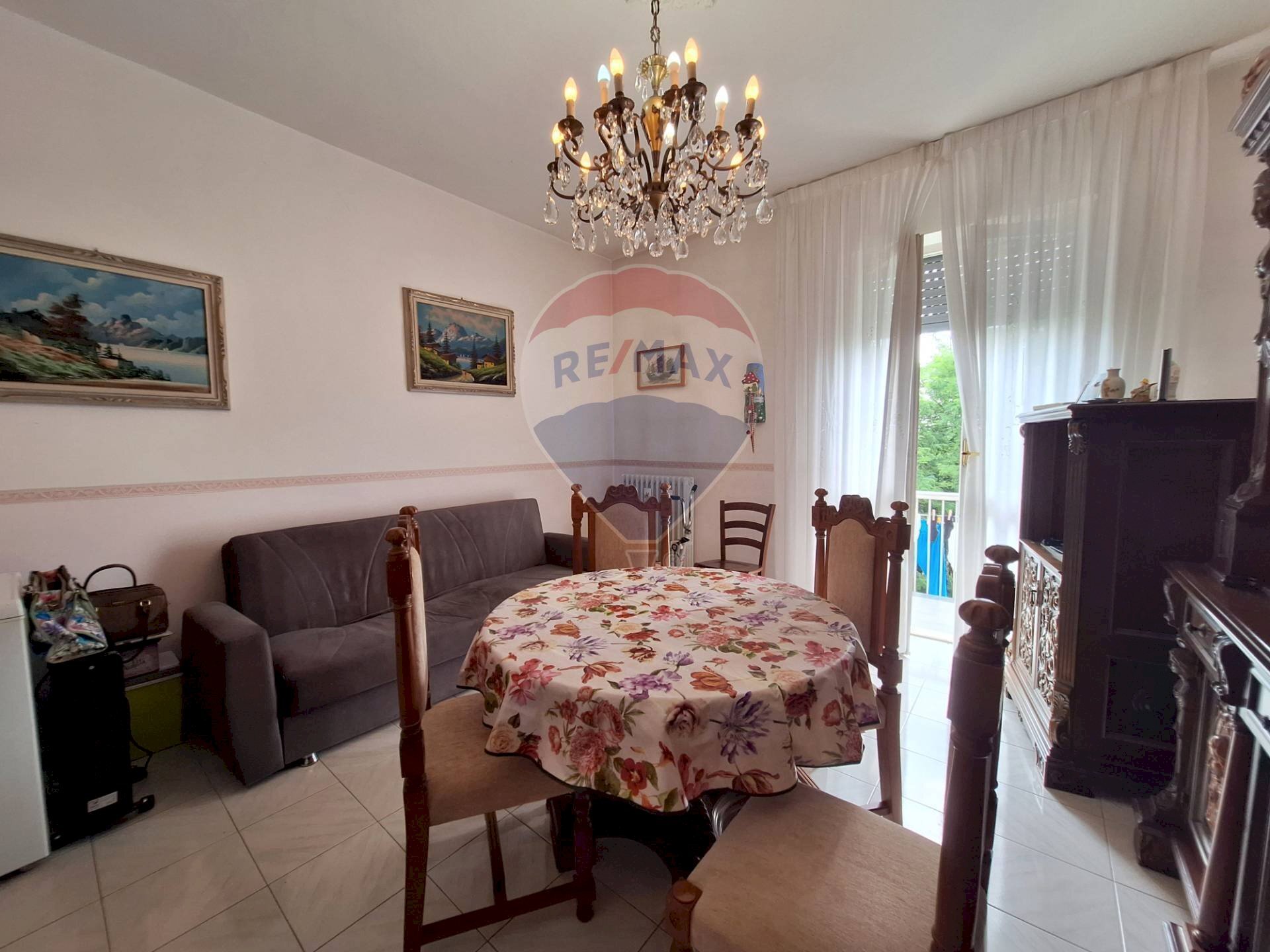 Sala da pranzo - Bilocale via Gobetti
 
8, Cairate - foto 3