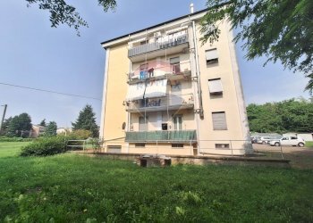 Edificio all\'aperto - Bilocale via Gobetti
 
8, Cairate - foto 18