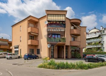 Edificio all\'aperto - Appartamento Via XX Settembre
 
62, Cardano al Campo - foto 3