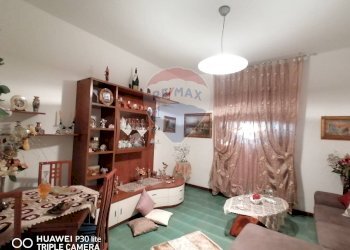 Sala da pranzo - Independent house sp 19 contrada Niscescia, Vittoria - photo 12