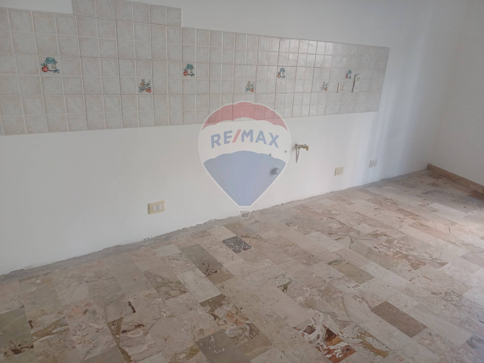 Stanza vuota - Appartamento via Madonna delle Grazie
 
22, Ragusa - foto 3