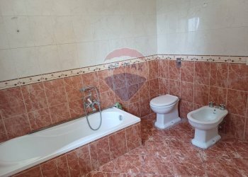 Bagno - Appartamento via Madonna delle Grazie
 
22, Ragusa - foto 9