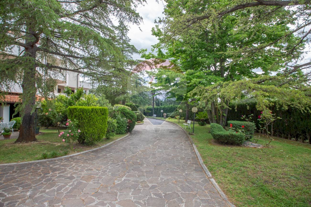 Giardino - Villa Contrada Colle Cucco
 
14, Bucchianico - photo 2