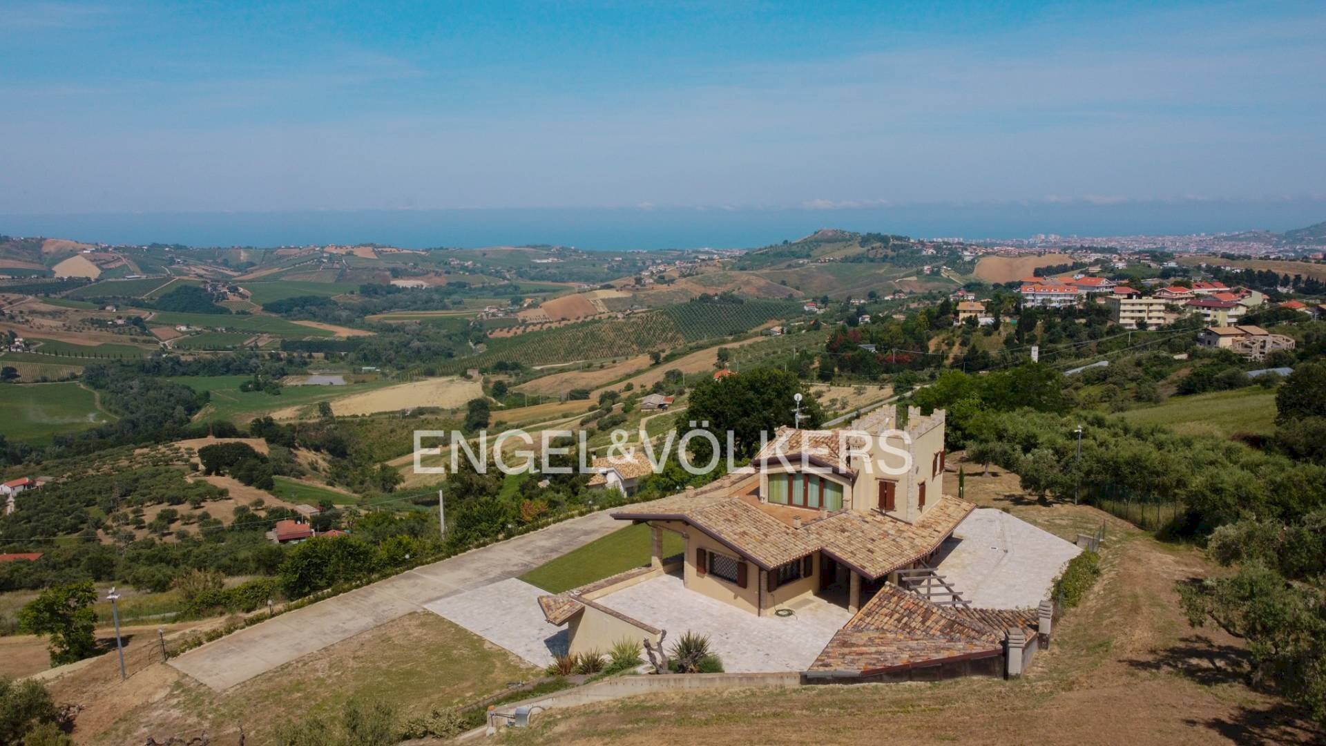 Foto 1 - Villa Strada San Lorenzo
 
31/A, Città Sant'Angelo - photo 1