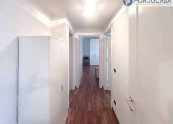 disimpegno zona notte - Appartamento via Marco Polo, Viareggio - foto 12