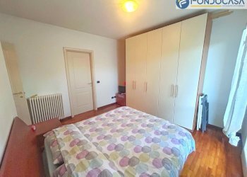 camera da letto matrimoniale - Appartamento via Marco Polo, Viareggio - foto 13