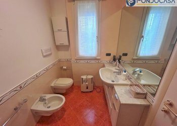 bagno - Appartamento via Marco Polo, Viareggio - foto 16