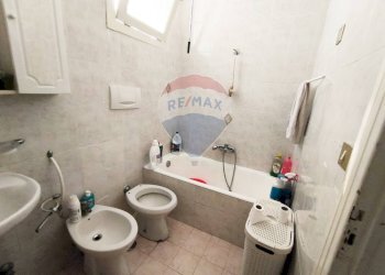 Bagno - Bilocale Via Luciano Manara
 
16, Brindisi - foto 11