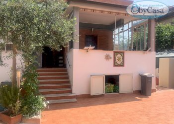 Foto 2 - Villa viale delle viole
 
8, Anzio - photo 2