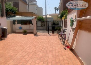 Foto 6 - Villa viale delle viole
 
8, Anzio - photo 6