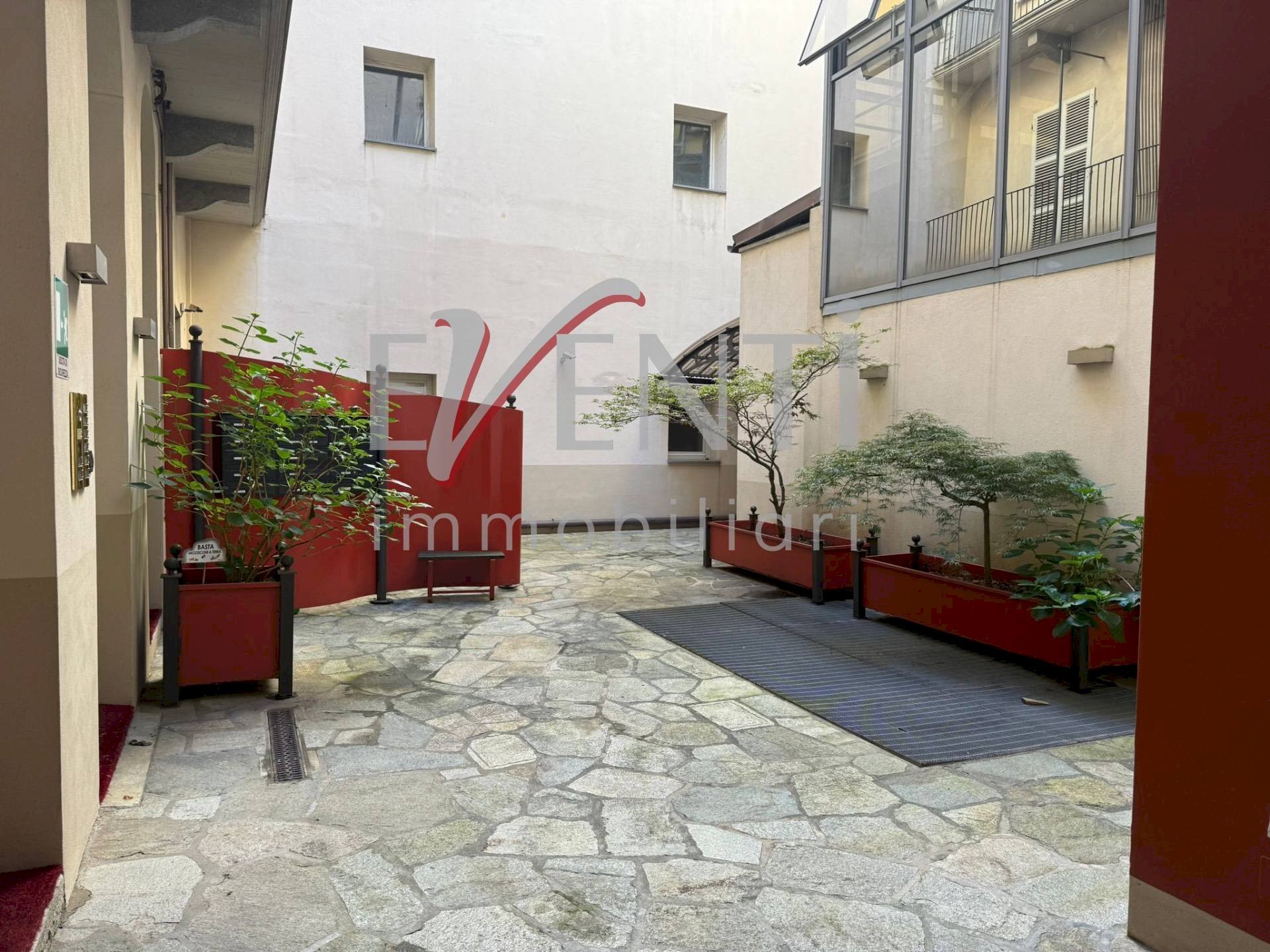 Foto 2 - Ufficio Piazza Vittorio Veneto
 
22, Pinerolo - foto 2