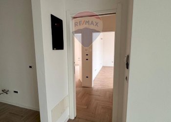 Hall / corridoio - Trilocale Piazza Morselli
 
14, Castellucchio - foto 7