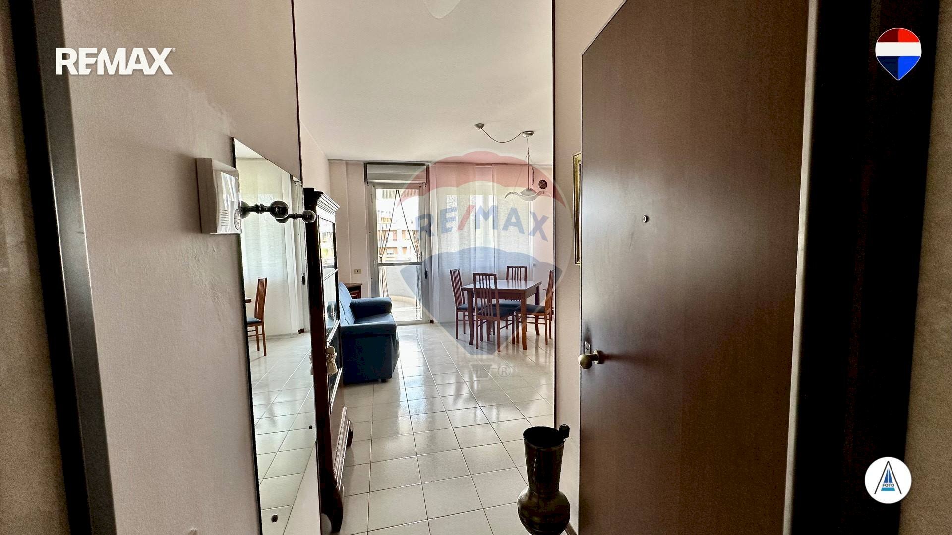 Sala da pranzo - Two-room apartment Via Giovannino De Grassi
 
33, Bergamo - photo 1