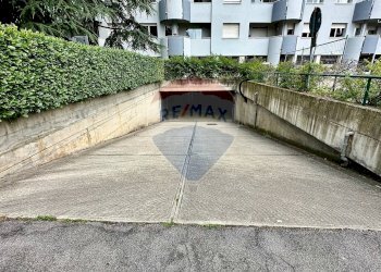 Non correlato - Two-room apartment Via Giovannino De Grassi
 
33, Bergamo - photo 38