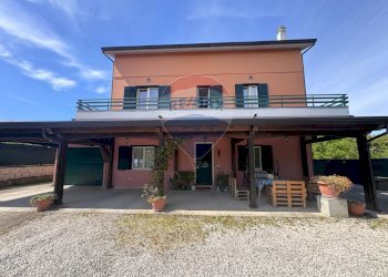 Casa all\'aperto - Villa contrda Santa Maria de Foras
 
4M, Campobasso - foto 1