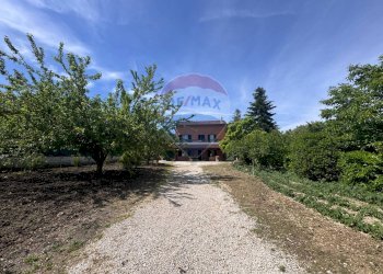 Casa all\'aperto - Villa contrda Santa Maria de Foras
 
4M, Campobasso - foto 3