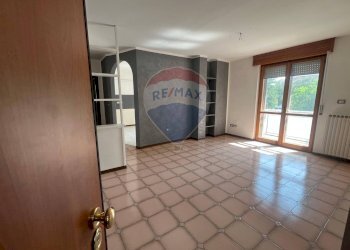 Stanza vuota - Appartamento Via Lombardia
 
121, Campobasso - foto 11