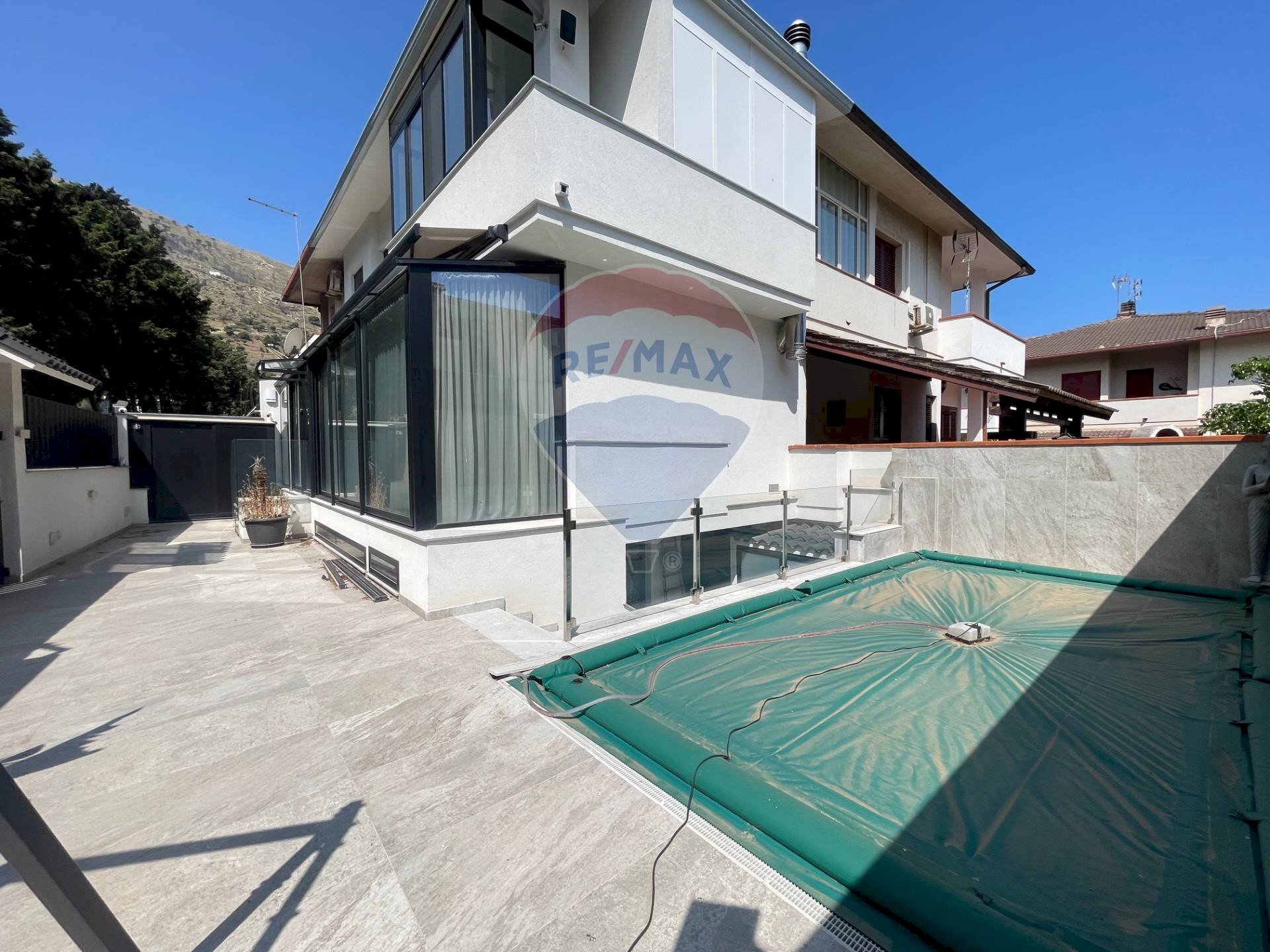 Piscina - Villa Viale della Regione Siciliana Nord Ovest
 
11151, Palermo - foto 1