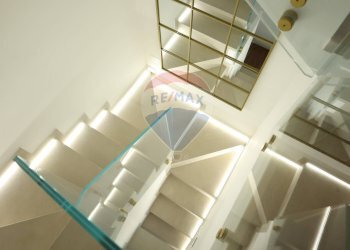 Scale - Villa Viale della Regione Siciliana Nord Ovest
 
11151, Palermo - foto 11