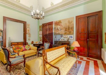 Sala da pranzo - Appartamento Viale Giovanni XXIII
 
67-71, Bitonto - foto 14