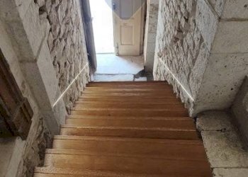 Scale - Independent house Via Acquaviva D'Aragona
 
158, Conversano - photo 26