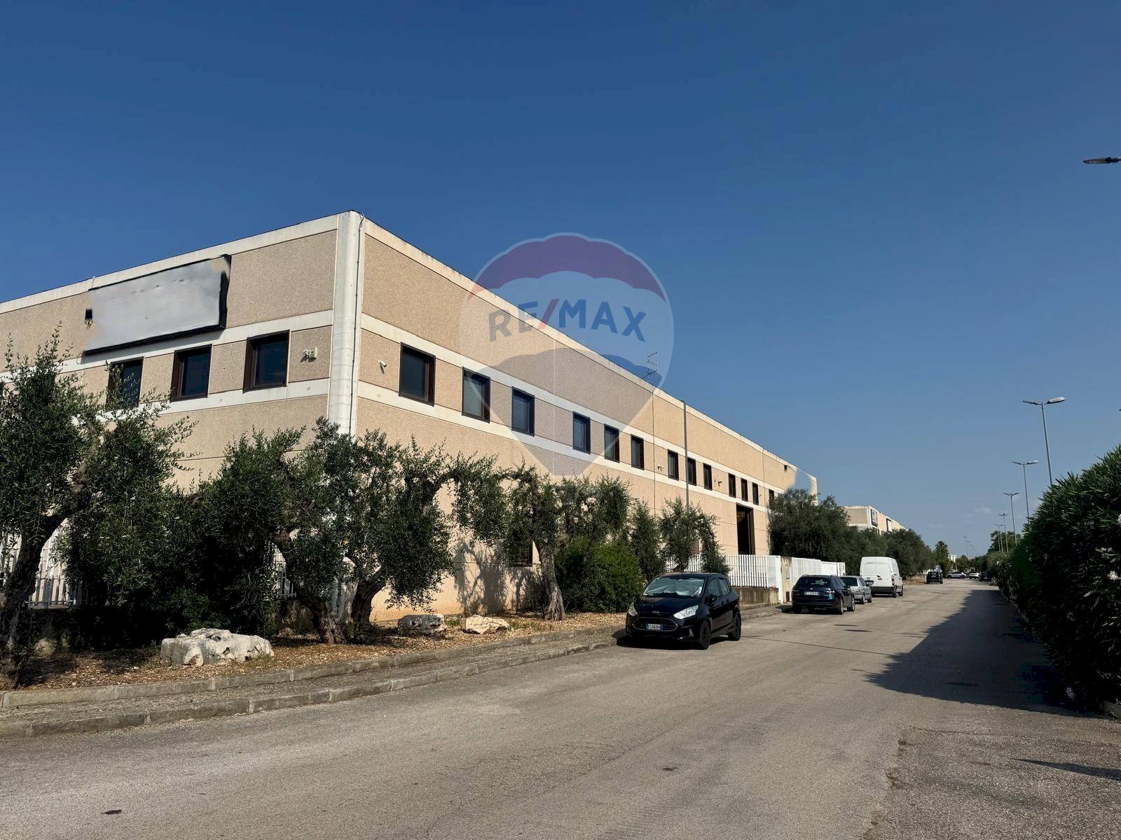 Edificio all\'aperto - Capannone Contrada San Simeone S.P. Bari-Modugno Km 0, 800, Modugno - foto 3