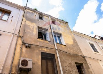 Edificio all\'aperto - Bilocale Sassari - foto 3