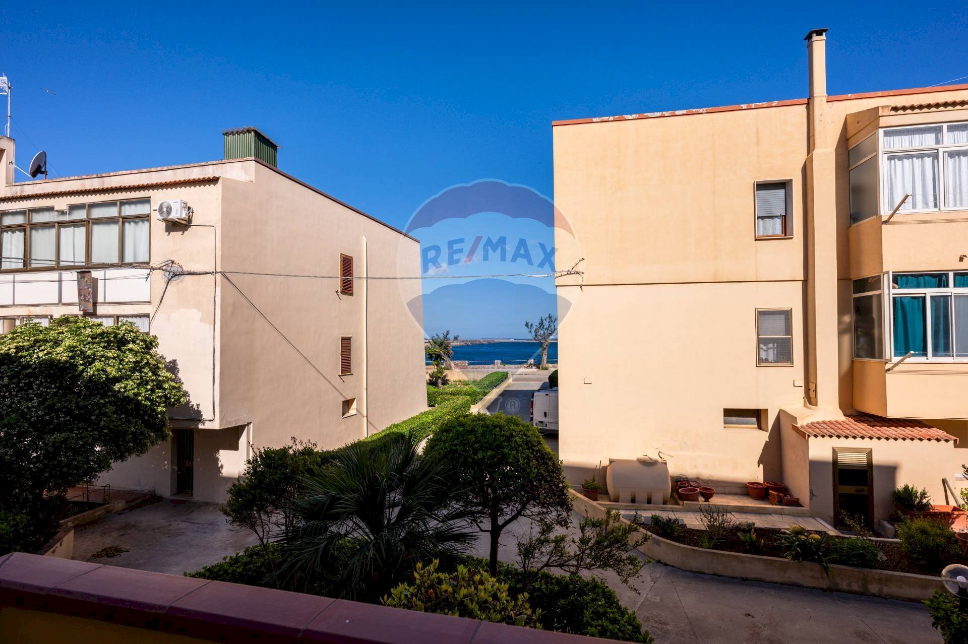 Edificio all\'aperto - Villa Bifamiliare Via Romagnosi
 
6/E, Porto Torres - foto 1