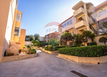 Edificio all\'aperto - Villa Bifamiliare Via Romagnosi
 
6/E, Porto Torres - foto 2