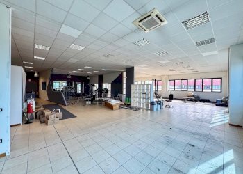 Foto 11 - Laboratorio Via Montegrappa
 
15, Ponzano Veneto - foto 11