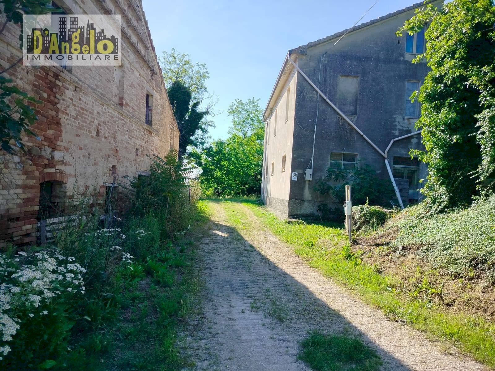 Foto 2 - Rustico Strada Provinciale
73, Castignano - foto 2