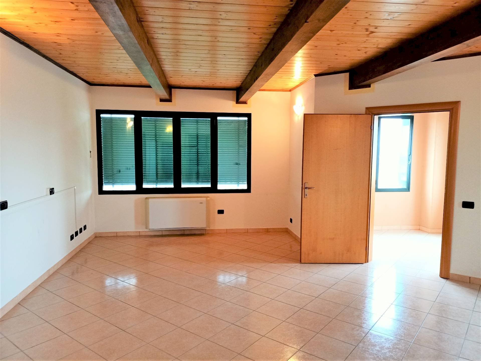 Foto 1 - Office via enzo ferrari, Voghiera - photo 1