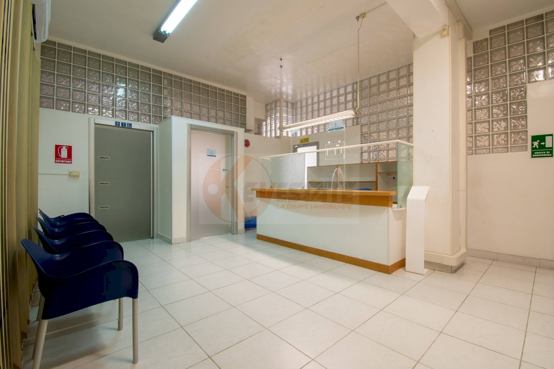 Foto 1 - Locale Commerciale via Sassari
 
61, Porto Torres - foto 1