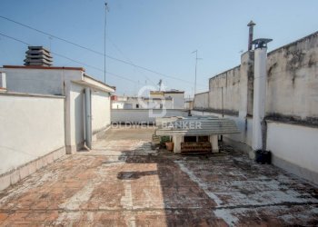 Foto 19 - Villa Giuseppe La Masa
 
99, Andria - photo 19