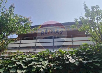 Edificio all\'aperto - Three-room apartment Viale Ticino
 
10, Castelletto Sopra Ticino - photo 1