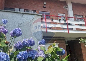 Edificio all\'aperto - Three-room apartment Viale Ticino
 
10, Castelletto Sopra Ticino - photo 24