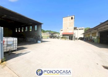 Foto 4 - Attività Commerciale Via Piceno Aprutina
 
33, Ascoli Piceno - foto 4